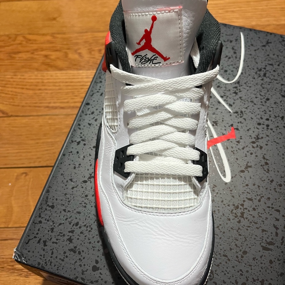 Jordan Men's White and Red Sneakers